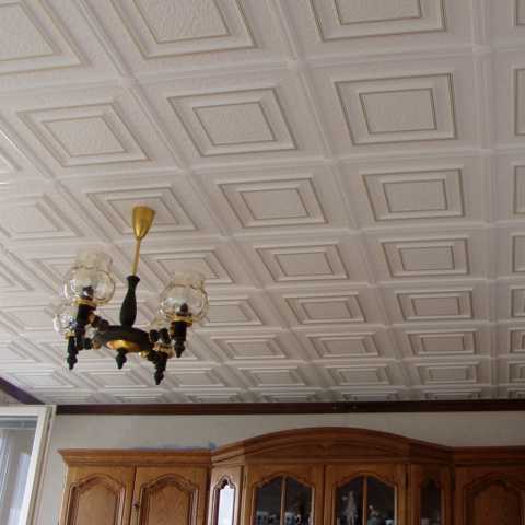 Облицовка потолков декоративно-акустическими плитами акмигран и акминит