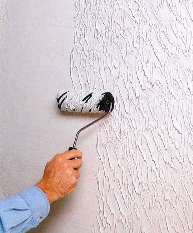 Декоративная штукатурка на потолок своими руками: инструкция, фото