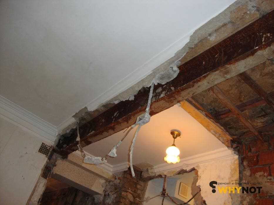 Ремонт потолка в деревянном доме или сталинке