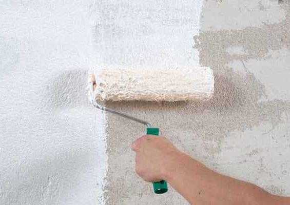 Как сделать грунтовку потолка под водоэмульсионную краску – теория и практика