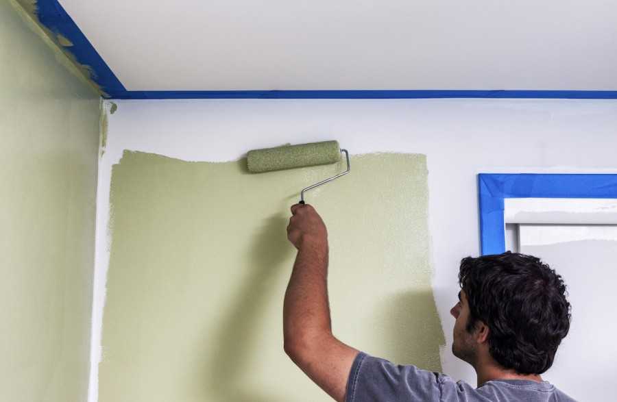 Как покрасить потолок если он побелен: рекомендации - каталог статей на сайте - домстрой