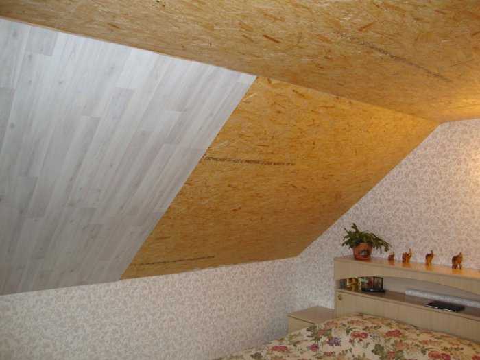 Утепление потолка в доме с холодной крышей: схемы и способы