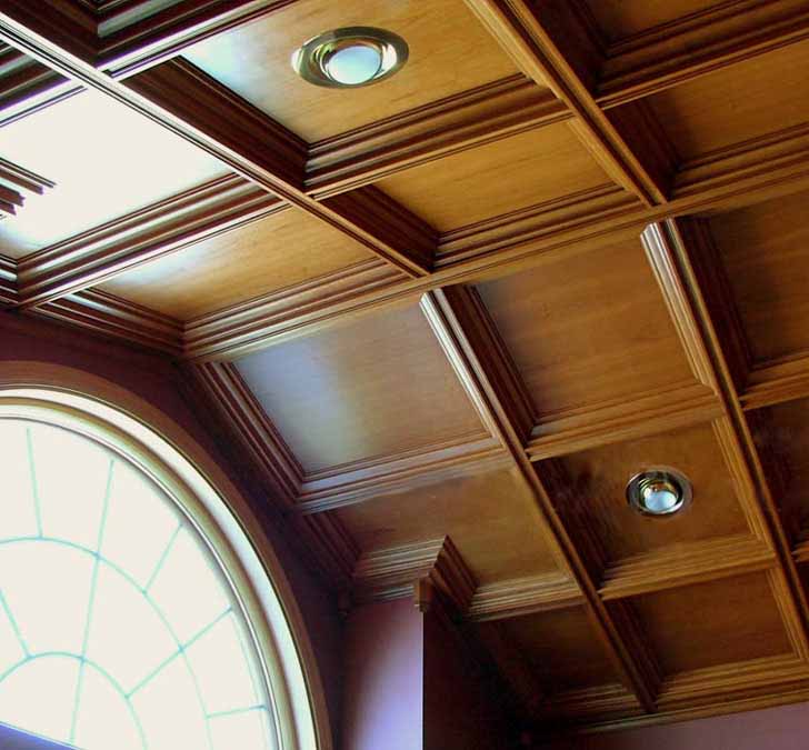 Кессонный потолок — плюсы и минусы