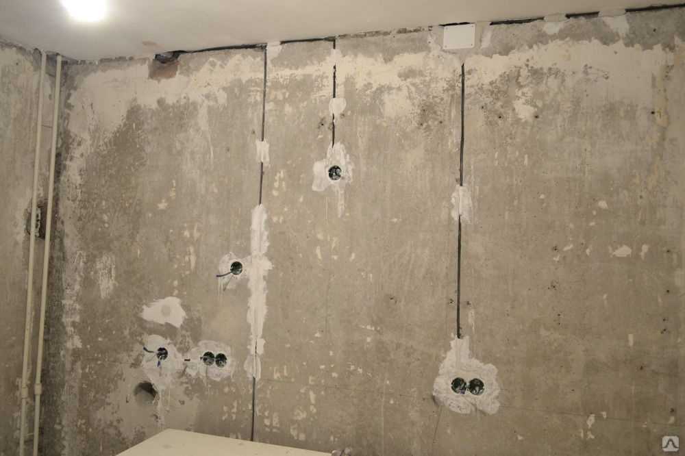 Чем замазать стены после штробления. чем лучше заделать штробы после укладки проводки, чем замазать стену после штробления? заделываем штробы правильно