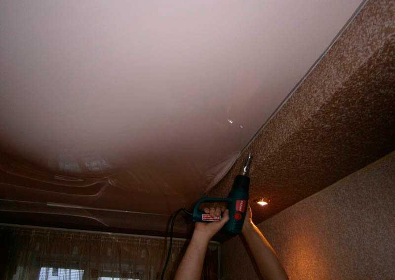 На каком этапе ремонта делают натяжные потолки: когда делать во время ремонта, в какой момент устанавливают, на какой стадии делать, как устанавливать, натягивать