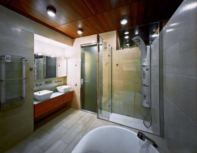 Гидроизоляция и пароизоляция потолка в деревянном перекрытии в ванной