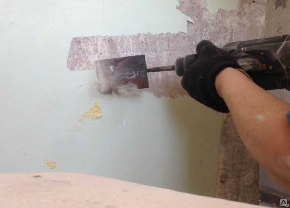 Как зашпаклевать дыры в стенах из различных материалов?