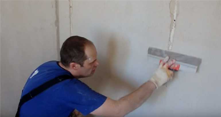 Видео: шпаклевка стен под обои своими руками. шпатлевка или шпаклевка, как правильно?