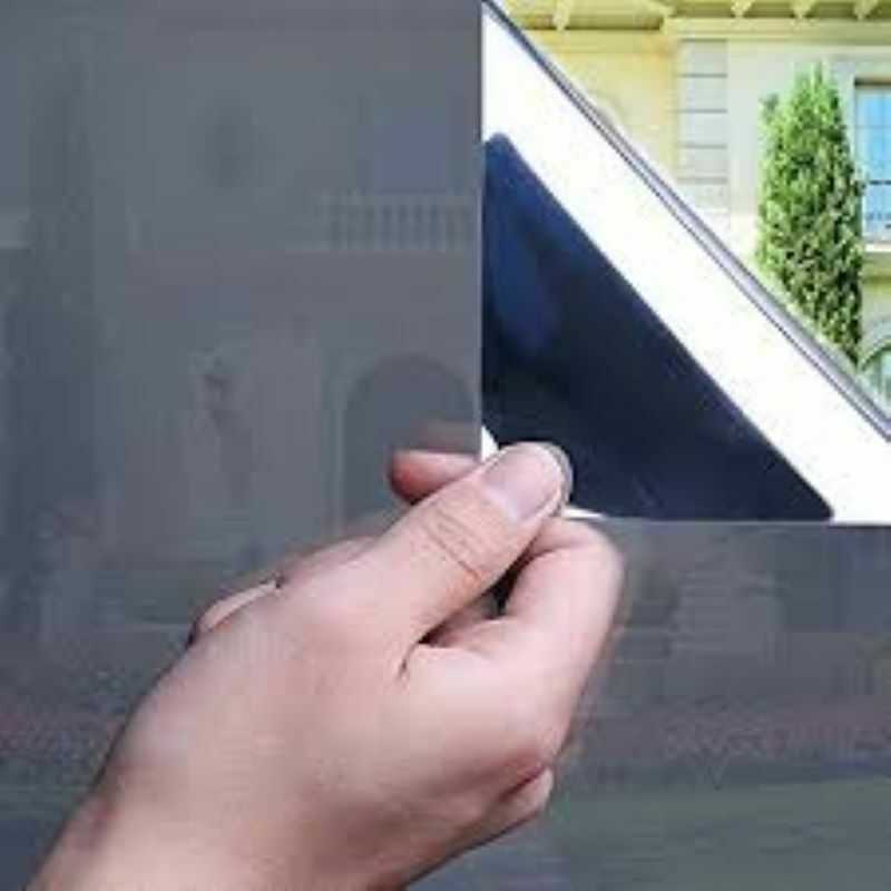 Наклеивание тонировочной пленки на окно: подробная инструкция и инструменты