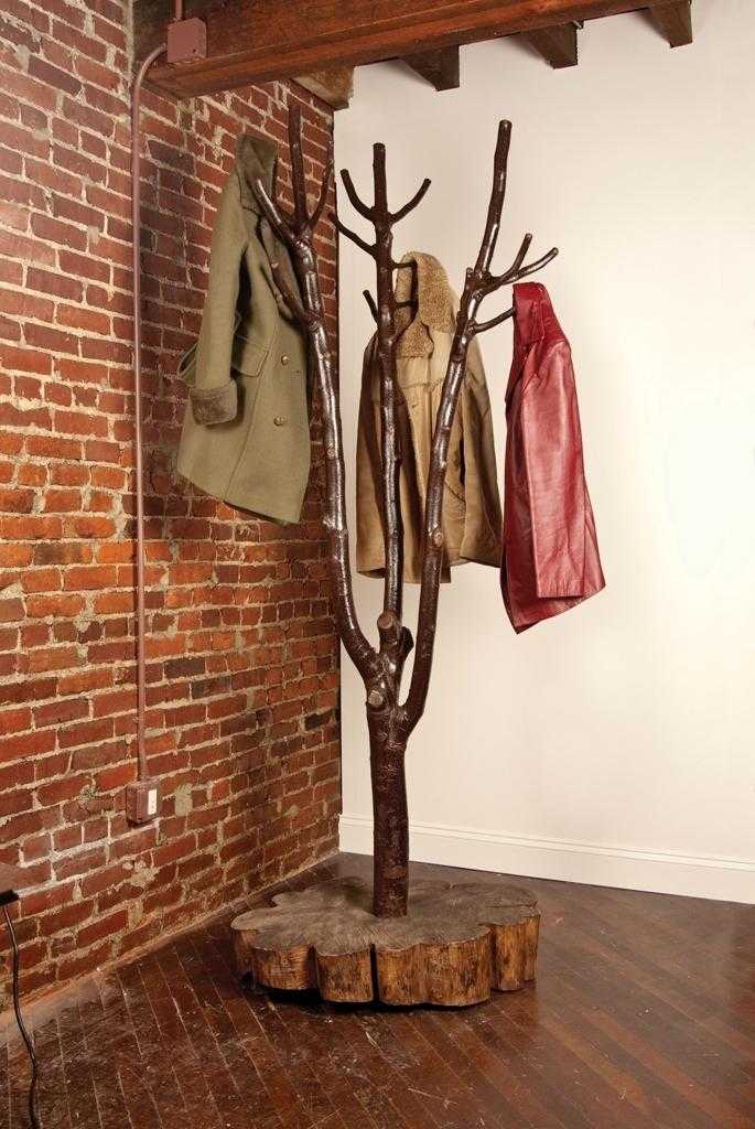 Вешалка своими руками для одежды из дерева в прихожую в домашних условиях