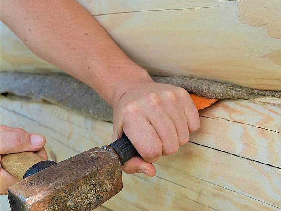 Заделка щелей в деревянном полу – 10 вариантов и способов