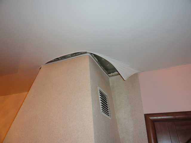 Вентиляция в натяжном потолке: установить решетку или вентилятор?