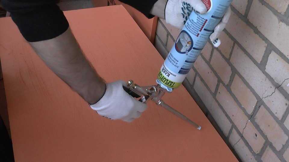 Как крепить гипсокартон на бетонную стену на монтажную пену