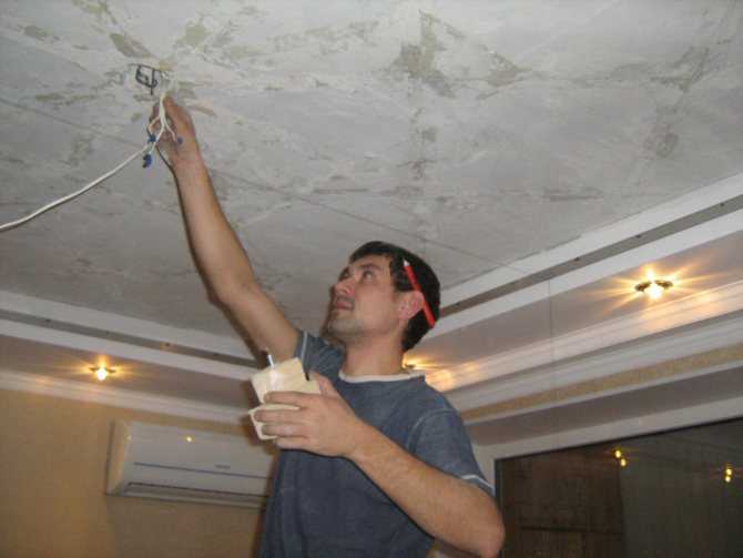 Как самому сделать натяжной потолок без нагрева? (7 фото)