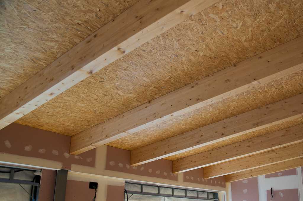Как обшить потолок осб плитой - технология монтажа