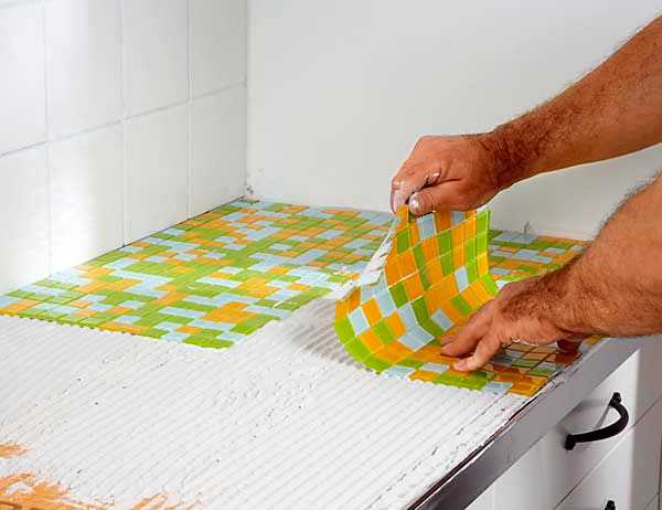 Укладка мозаики (видео): как производится укладка мозаичной плитки своими руками