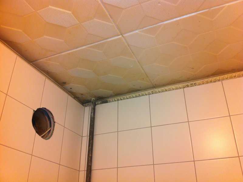 Навесной потолок в ванной комнате: пошаговая инструкция