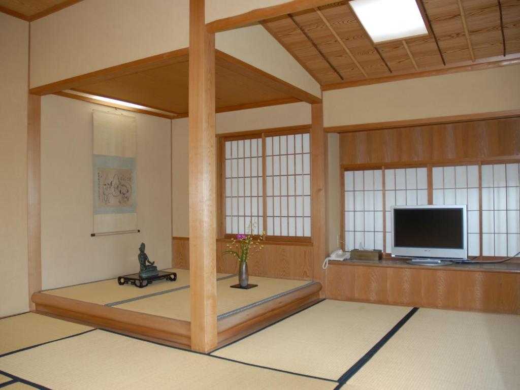 Витражные потолки, японский стиль