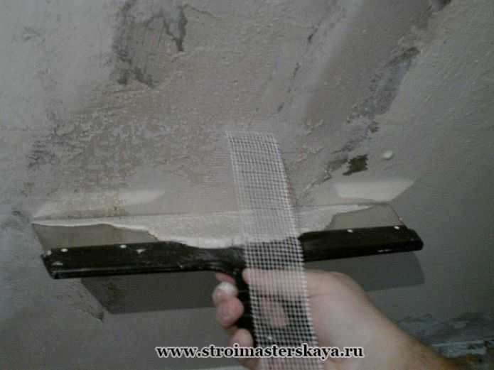 Как заделать русты на потолке своими руками